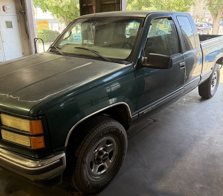 Auto Repair Shop In Visalia CA | providing oil changes